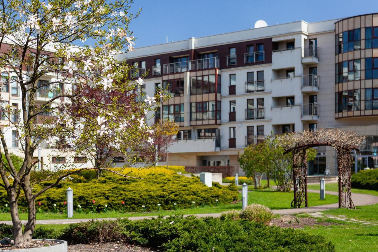 Wonderful Apartment Garden Residence By Noclegi Renters Kraków Zewnętrze zdjęcie